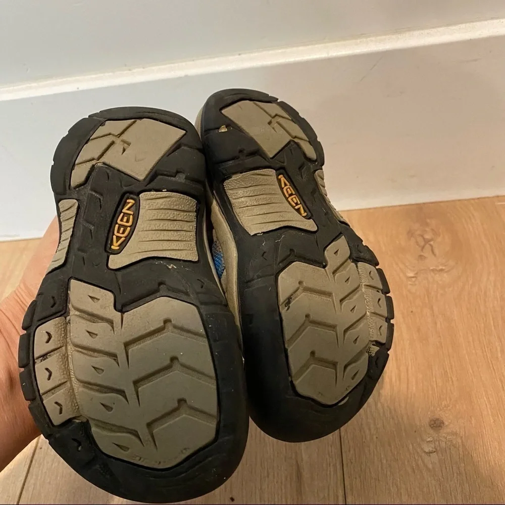 Keen newport Blue Sandals Boys 9